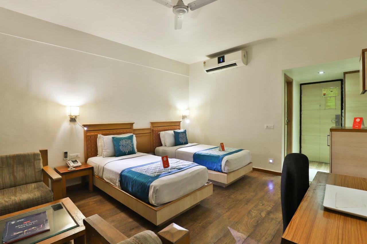 Oyo 1123 Hotel Rock Regency Ahmedabad Exterior photo